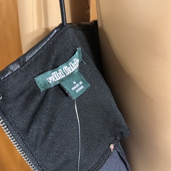 Black Faux Leather Bodycon Mini Dress with Silver Exposed Back Zipper Sm… - Picture 10 of 12